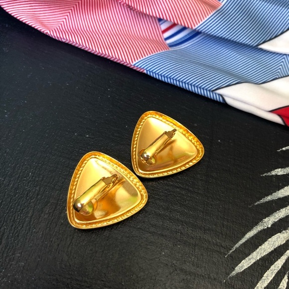 Vintage  Blue & Gold Color Earrings Clips - Picture 6 of 7